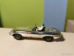 Corgi toys Jaguar E type - 2