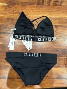 Calvin Klein čierne plavky - 2