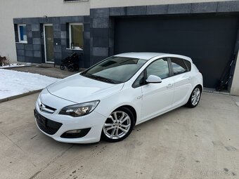 Opel Astra 1.6i 85kW r.v 2015 - 2