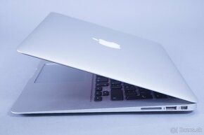 ZÁRUKA/Macbook Air 13.3"/I5 1.6HZ/4GB RAM/128GB SSD - 2