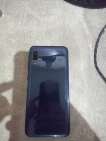 Samsung Galaxy A20e Dual SIM - 2