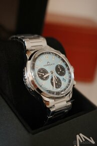 Norqain Freedom 60 Chrono “Ice Blue” - 2