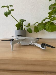 Dron s kamerou - 2