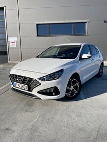 Hyundai i30 1.6CRDi M6 Comfort+Comfort pck. Záruka- Nebúrané - 2