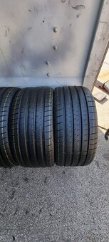 letné pneu bridgestone 245/30r20 - 2