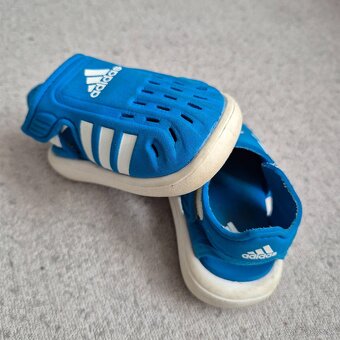 Modré sandálky adidas č.20 - 2