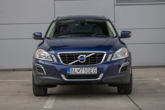 Volvo XC60 D5 AWD Momentum - 2