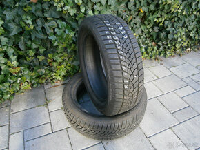 Predám 2x zimné pneu Goodyear RSC 205/55 R17 91H - 2