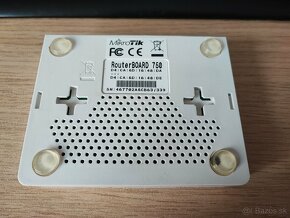 MikroTik RB750 RouterOS L4 32MB RAM, 5xLAN - 2