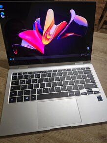 Ultratenky Samsung Galaxy Book pro 360 s otocnym OLED disple - 2