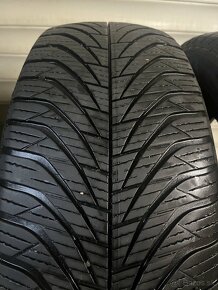 225/65R17 102H - 2