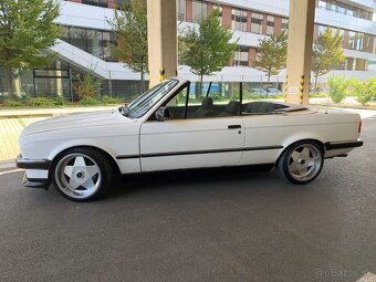 BMW E30 320 cabrio - 2