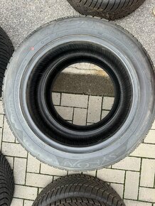 215/55R17 Syron - 2