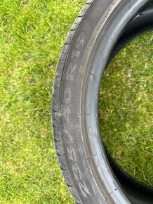 Predám pneumatiku Pirelli Cinturato R19, Škoda Superb - 2