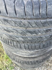 Letné pneumatiky 235/45 R17 40% - 2