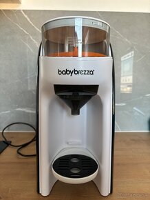 Baby Brezza Formula Pro Advanced -na prípravu umelého mlieka - 2