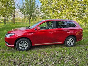 Mitsubishi Outlander 2,0 PHEV 4x4 SUV, alcantara - 2