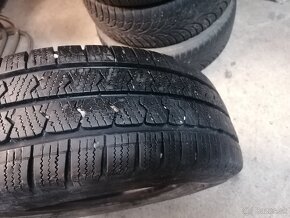 215/70 R15 - 2