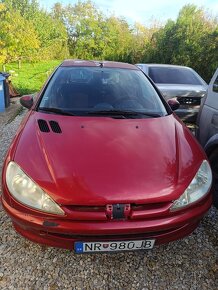 Peugeot 206 1.1 benzín - 2