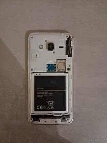 Samsung Galaxy J3 bez displeja a zadneho krytu - 2