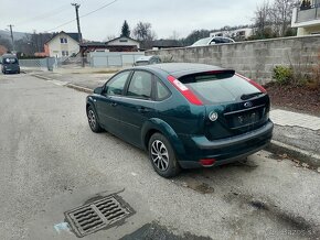 Ford focus mk2 - 1.4 16v 2007 benzin 400e - 2