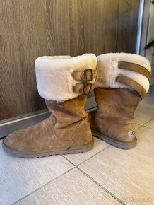 Ugg - 2