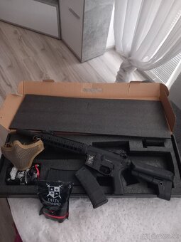 Airsoft zbran - 2