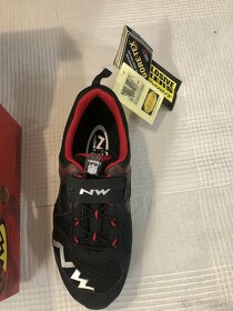 Cyklisticke tretry Northwave Explorer GTX - 2