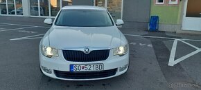 Predám Škoda Superb 3.6 benzín r.v.2013 4x4 DSG6 - 2