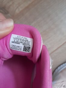 Dievcenske tenisky Reebok, velkost 34 - 2