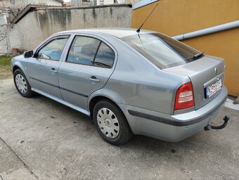 Predám Škoda Octavia 1,6 benzín 75 kW - 2