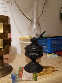 Predam staru petrolejovu lampu so sklom a bez skla - 2