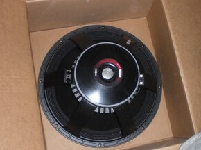 predám 8ks 18" 600W reproduktory 8 Ohm - 2