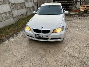 BMW e90 320i 125kw - 2