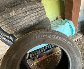 Letne pneumatiky 215/60 R17 - 2