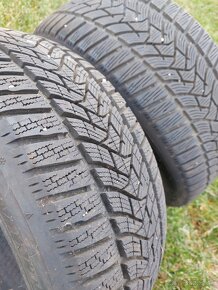 Predam 2ks zimne pneumatiky Dunlop 225/45 r17 - 2