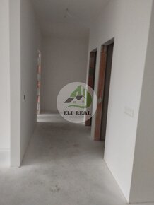 Na predaj 2-izbový byt v štádiu holobytu – 60 m² + balkón 10 - 2