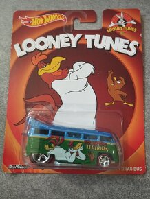 Predám sadu modelov Hotwheels LOONEY TUNES 2013 - 2