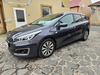 Kia Ceed SW 1.6 CRDi 136k Gold A/T - 2