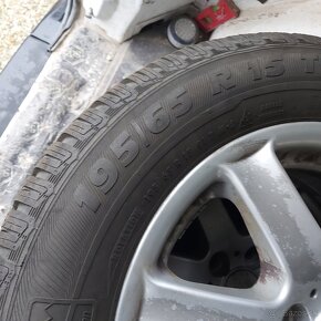 Pneumatiky 195/65 R15 - 2