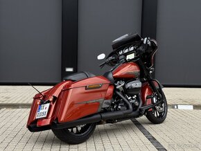 Harley-Davidson Street Glide - 2