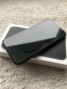 iPhone 11 64GB, black - 2