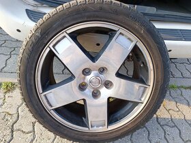 Predam zimnu sadu 18" na Chrysler aj pneu - 2