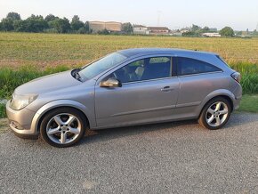 Opel Astra gtc 1.7cdri - 2