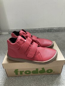 Barefoot froddo nove vel 37 - 2