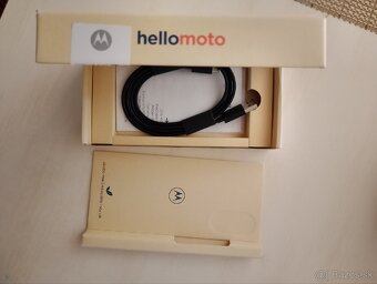 Motorola moto g35 5g 8gb 256gb - 2