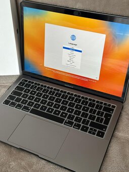 13-palcový Apple Macbook Air 2019 - 2