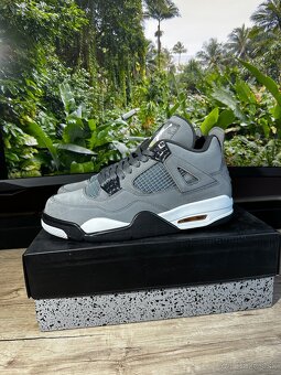 Jordan 4 Cool Grey - 2