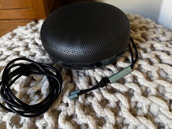 BANG & OLUFSEN BEOSOUND A1 2ND GEN. ANTRACITOVO-MODRÉ - 2