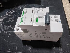 Predám nové prúd. chrániče Schneider Electric 1P+N B16 30mA - 2